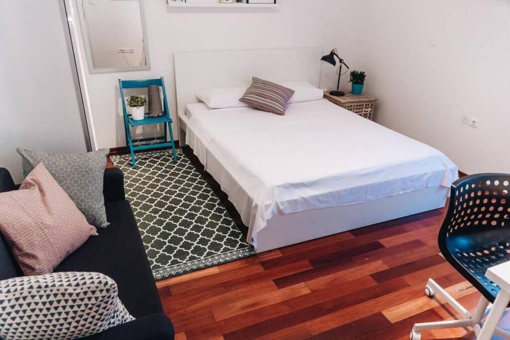 Cosy Apartment In A Quiet Neighborhood Zara Esterno foto